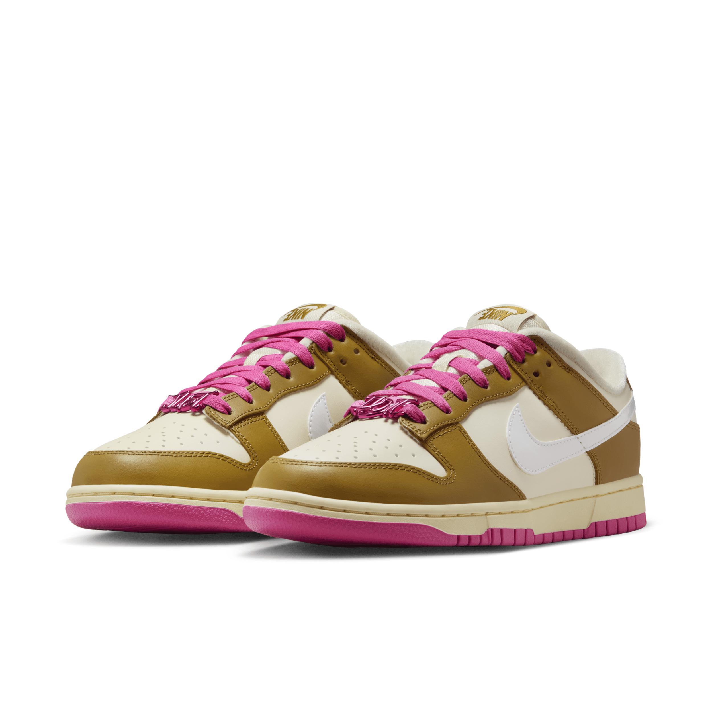 Nike Women's Dunk Low SE Shoes Product Image