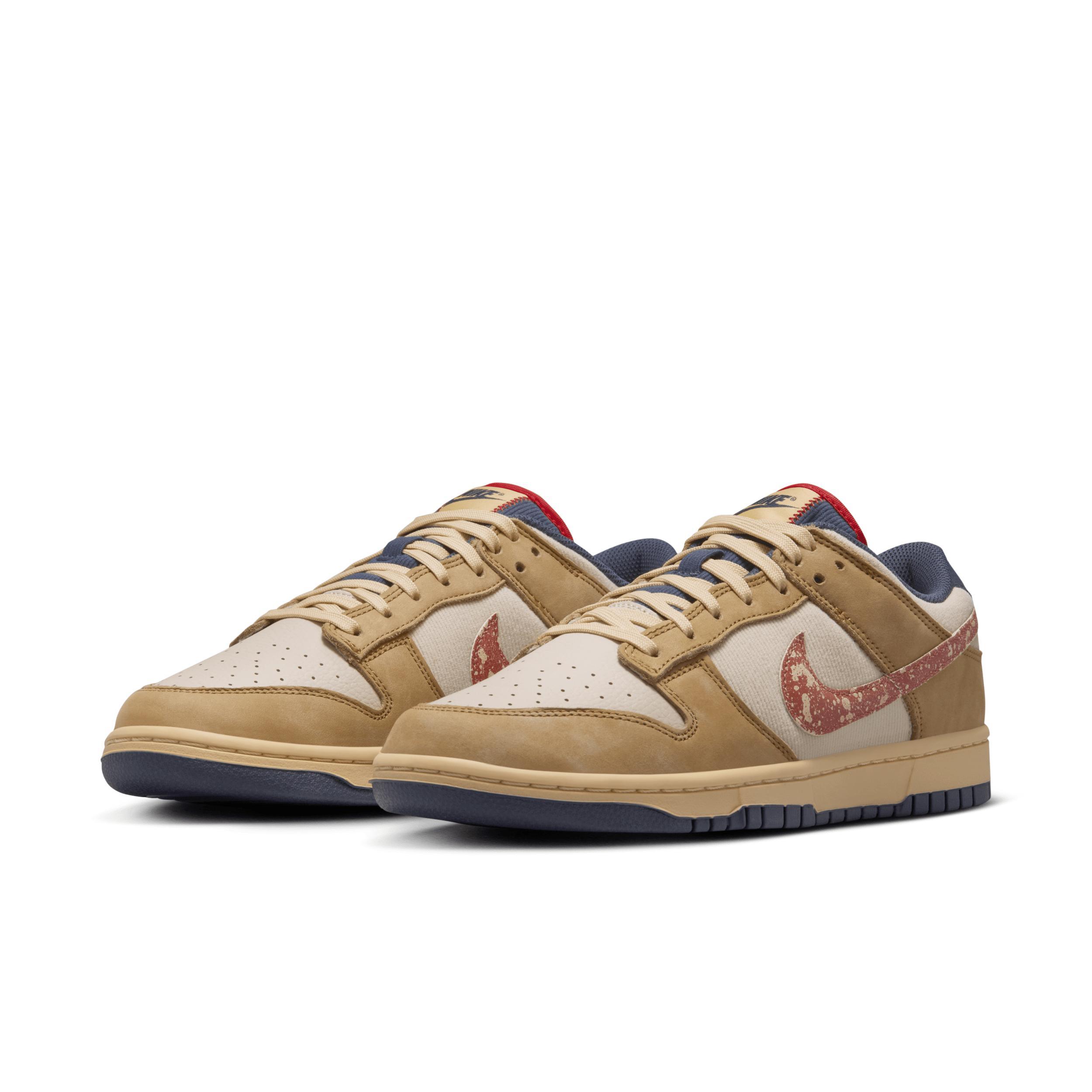 Nike Men's Dunk Low Retro SE Shoes Product Image