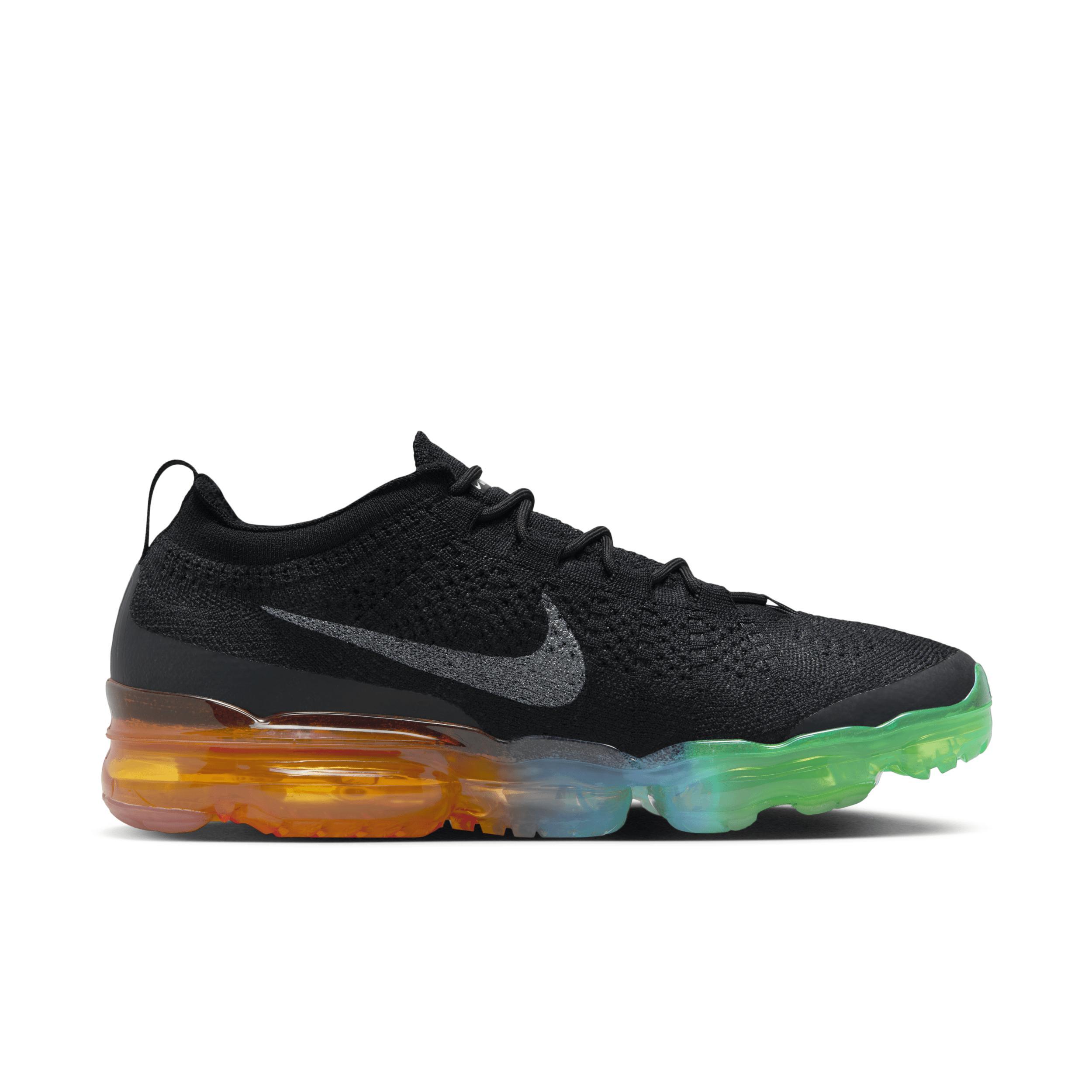 Nike Men's Air VaporMax 2023 Flyknit Shoes Product Image