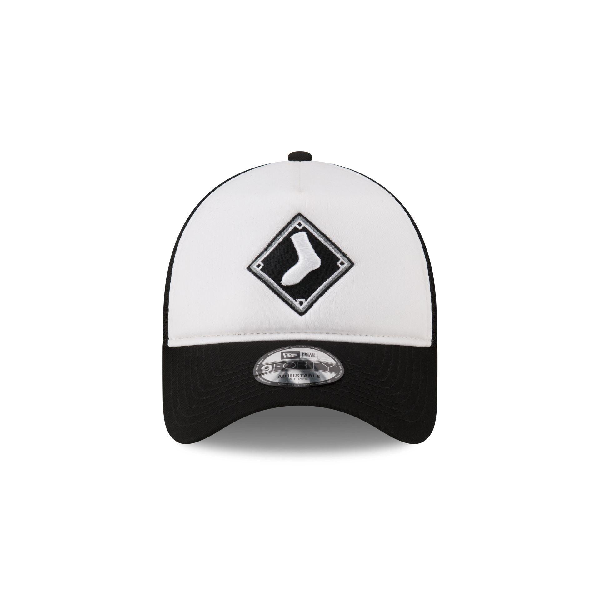 Chicago White Sox White Crown 9FORTY A-Frame Trucker Hat Male Product Image