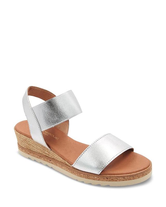 Andre Assous Womens Neveah Mid Heel Espadrille Wedge Sandals Product Image