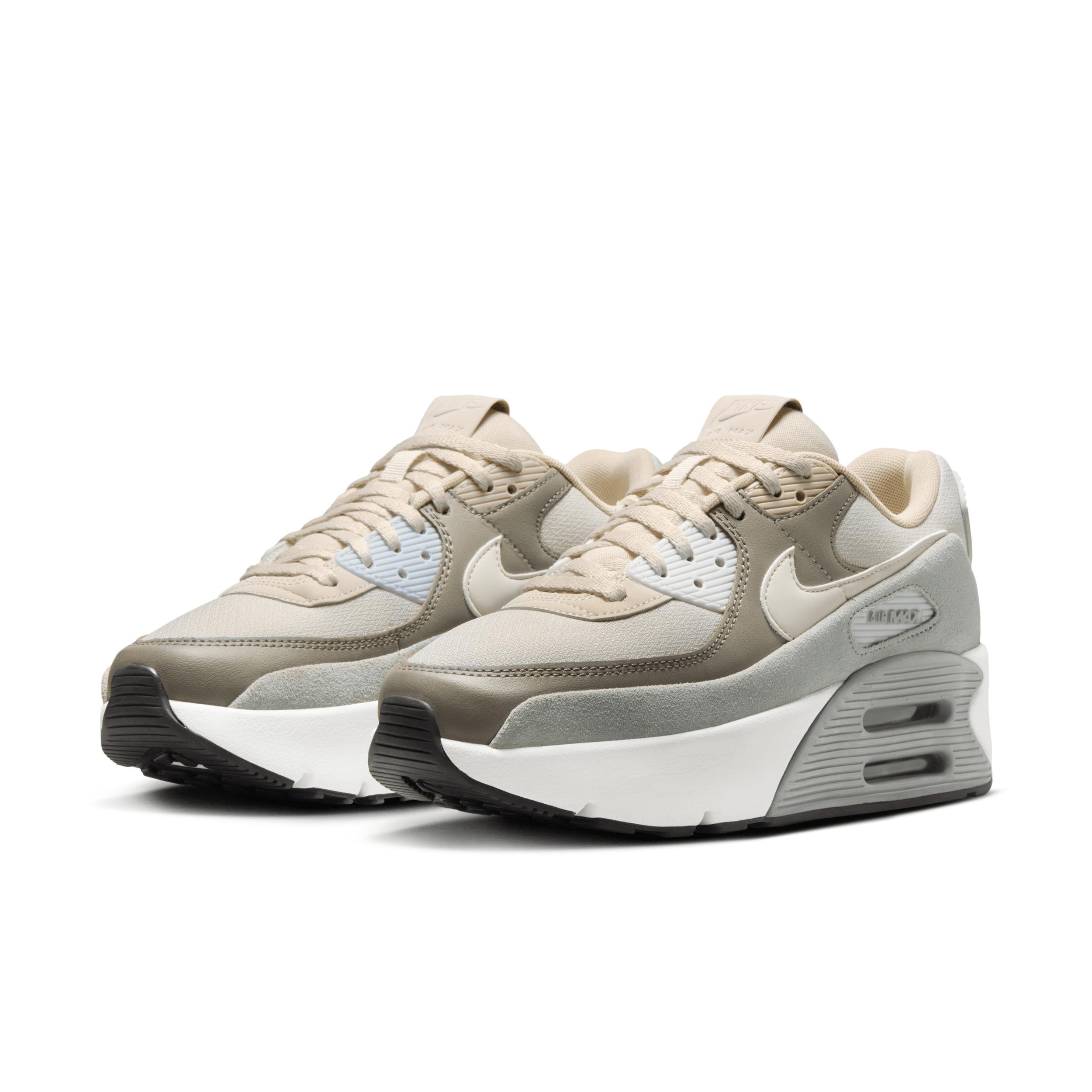 Nike Women's Air Max 90 LV8 Shoes Product Image