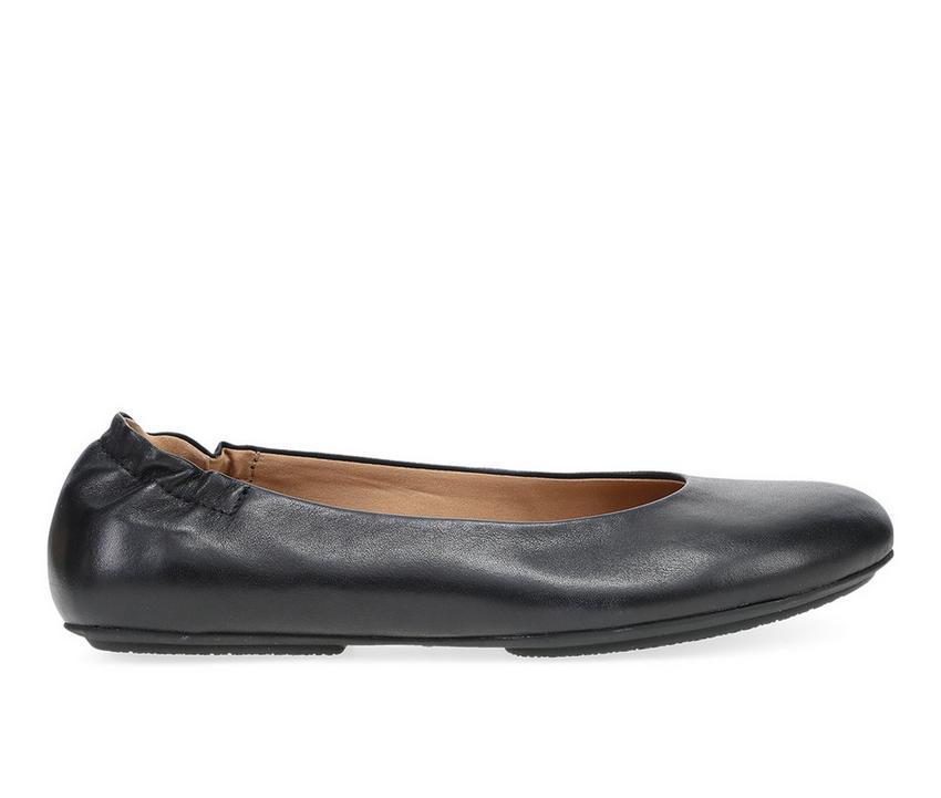 Women's Dansko Mollie Flats Product Image