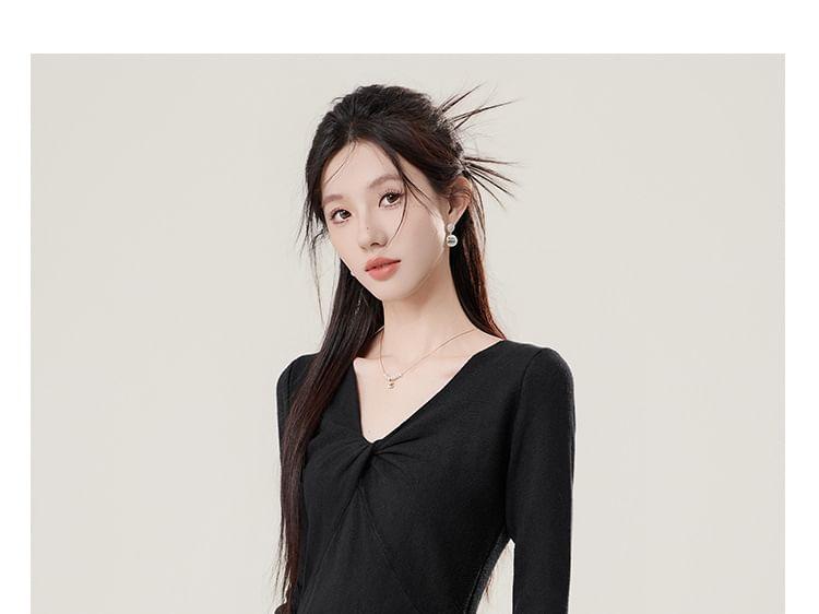 Long Sleeve V-Neck Plain Twist Knit Midi A-Line Dress Product Image