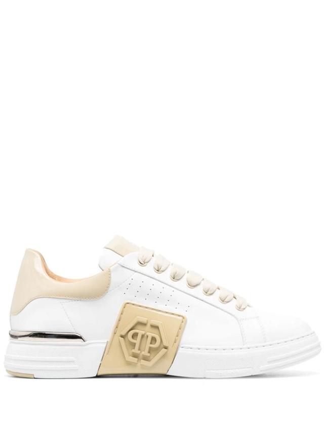 Hexagon Low-top Sneakers In White Product Image