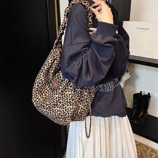 Leopard Print Tote Bag Product Image