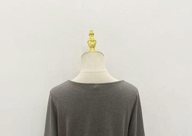 Long Sleeve Round Neck Plain T-Shirt Product Image