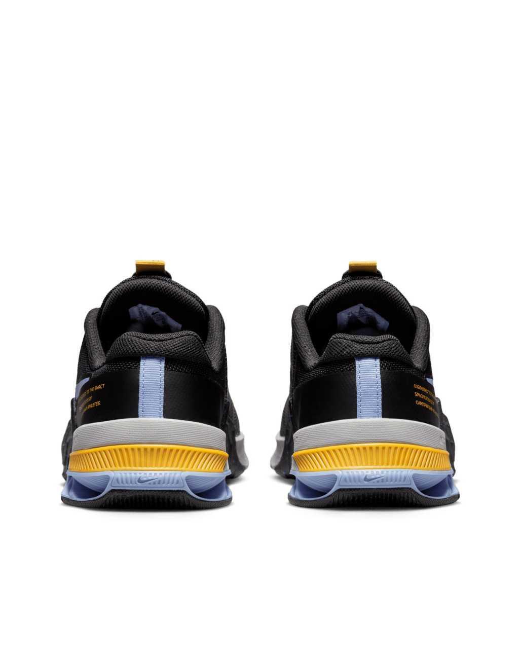 Nike Training Metcon 8 sneakers in black and navy  Product Image