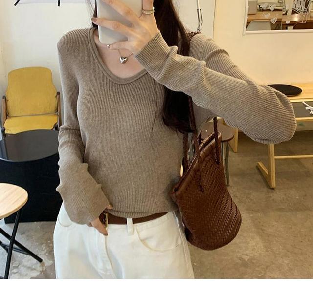 Long-Sleeve U-Neck Plain Crop Knit Top Product Image