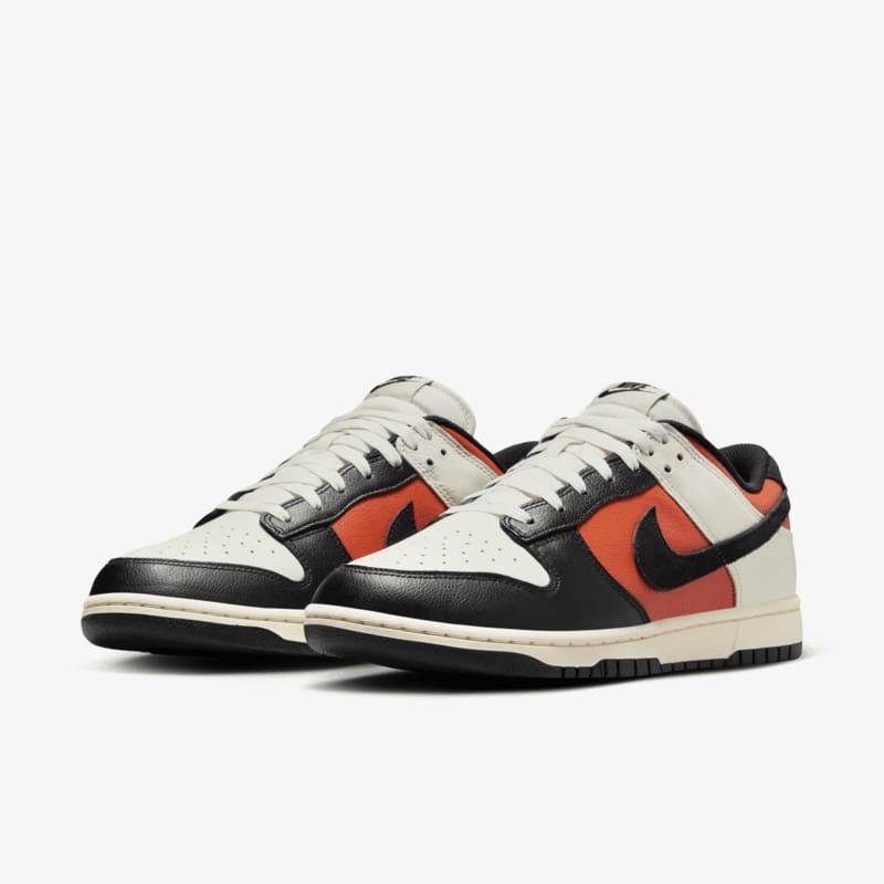 Nike Men's Dunk Low Retro SE Leather/Suede Shoes Product Image