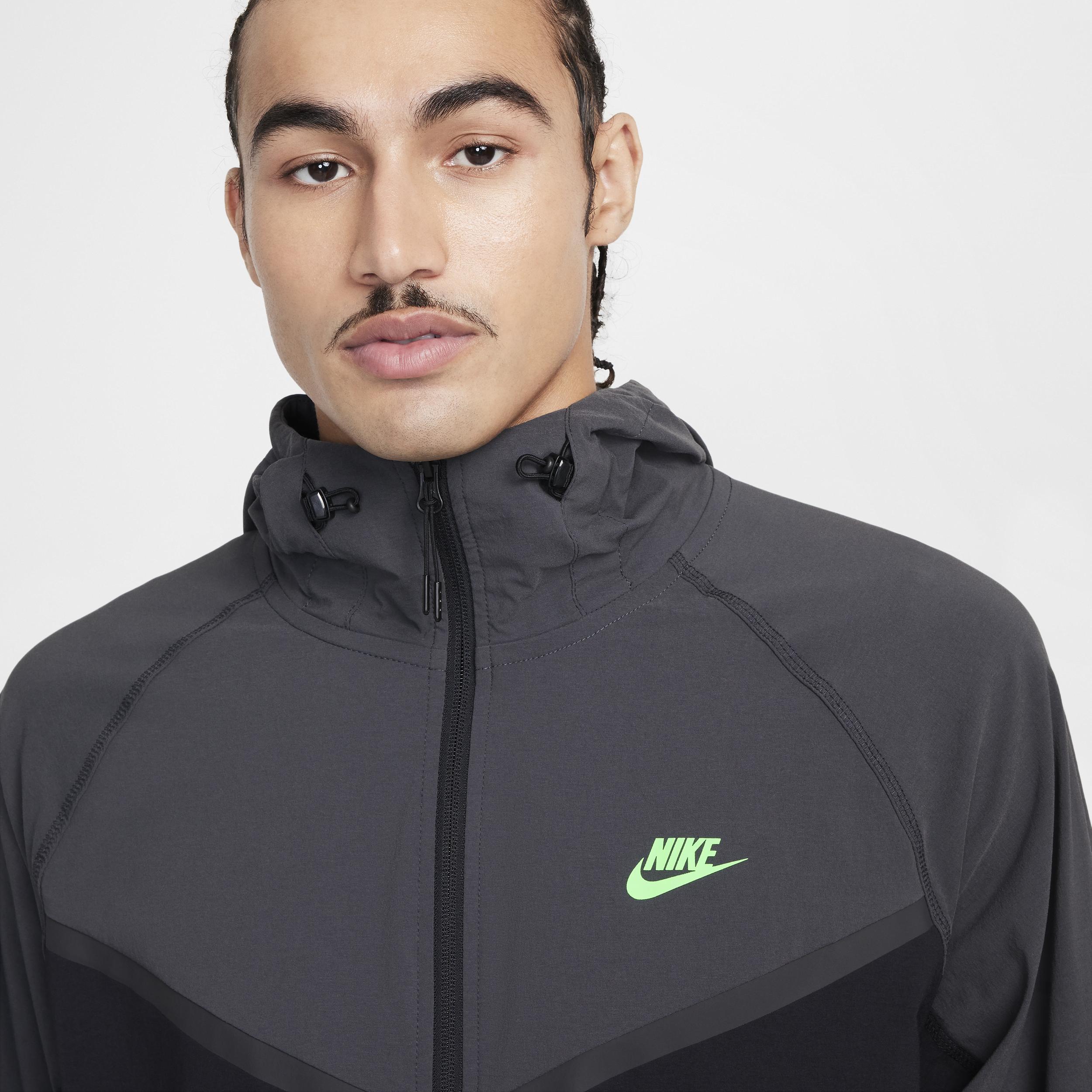 Nike Men's Tech Woven Jacket Product Image