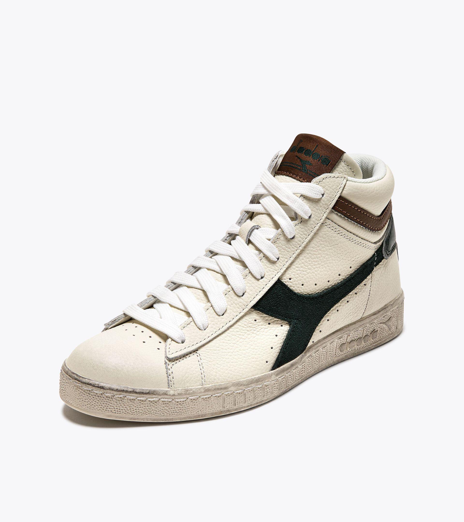 GAME L HIGH WAXED SUEDE POP Product Image