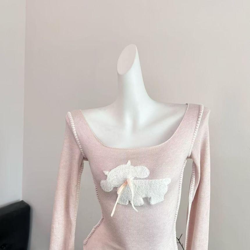 Long-Sleeve Boatneck Dog Applique Crop Top Product Image