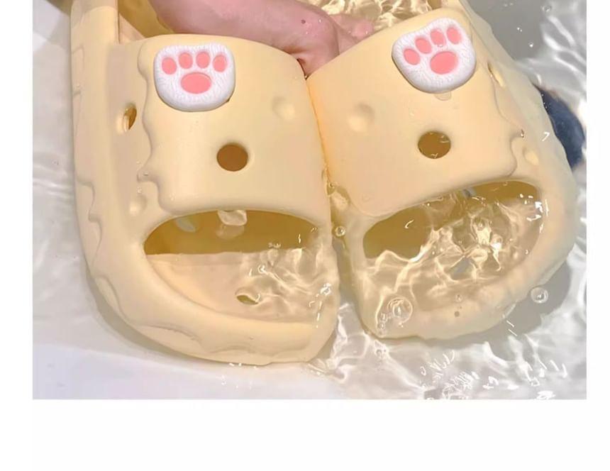 Paw Slippers Product Image