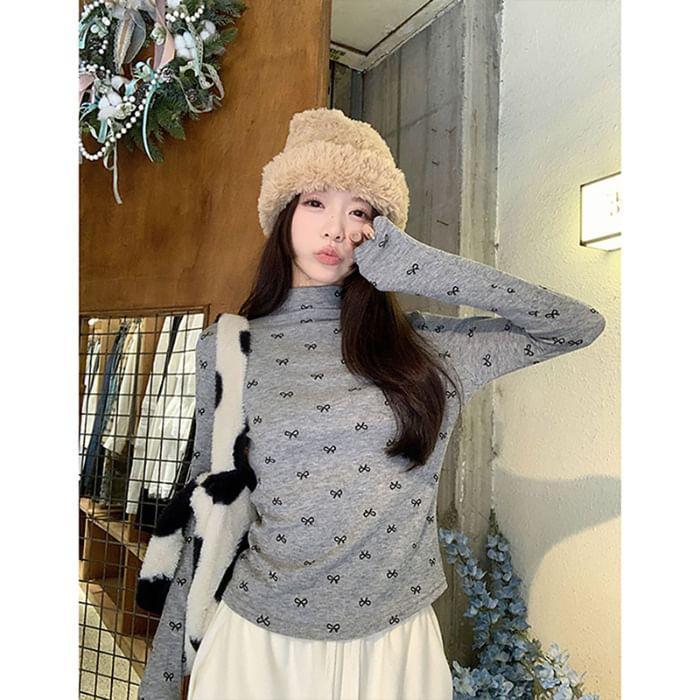 Long Sleeve Mock Neck Bow Print Slim-Fit T-Shirt Product Image