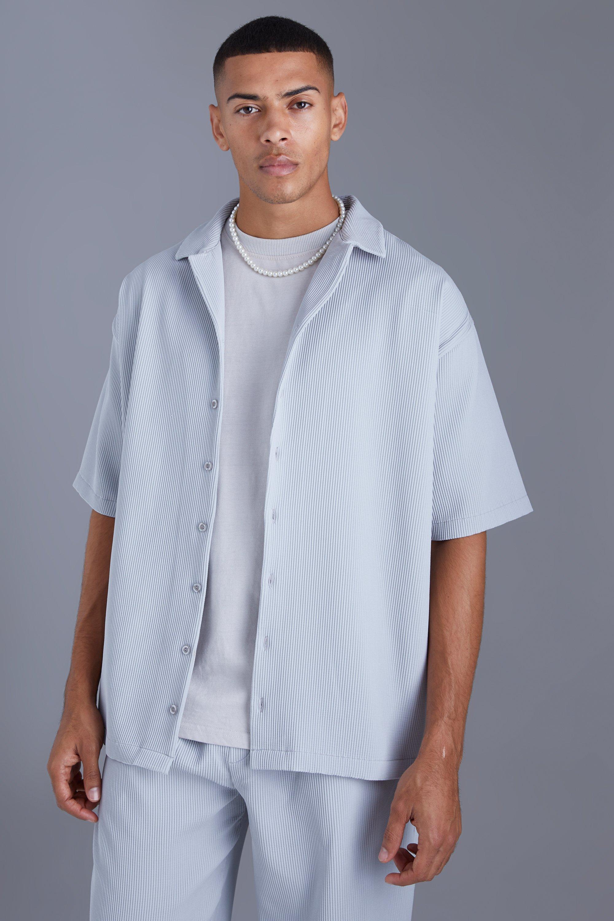 Short Sleeve Pleated Oversized Shirt | boohooMAN USA Product Image