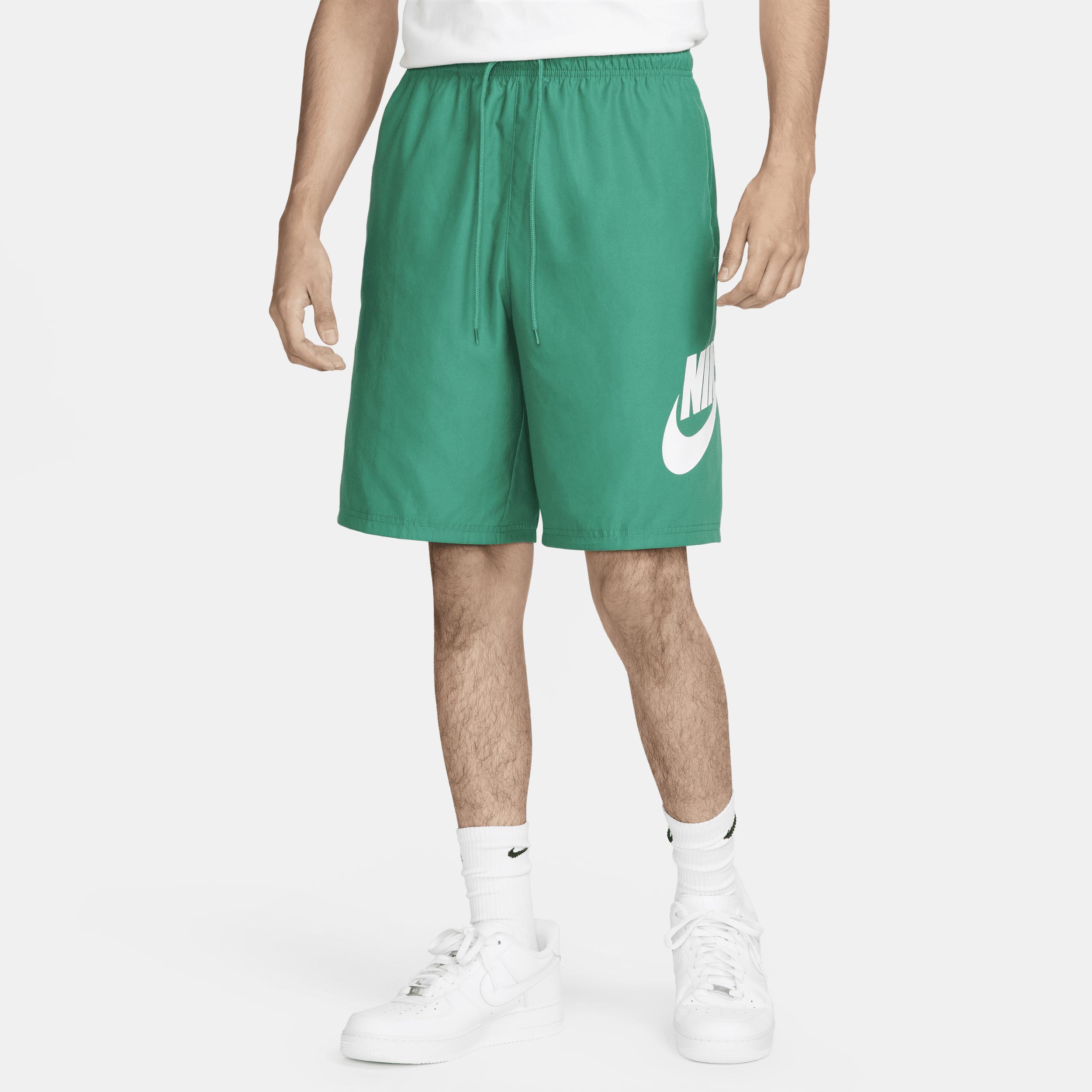 Nike Men's Club Woven Shorts Product Image