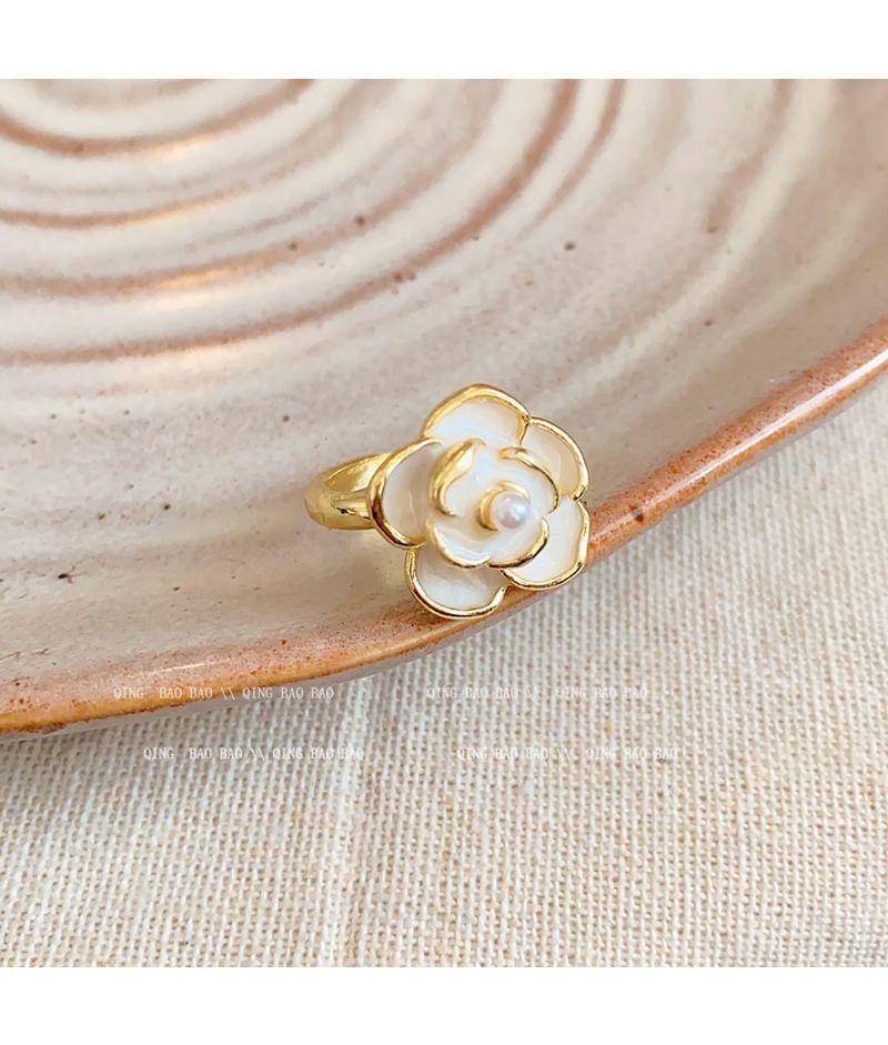 Floral Glazed Ring Product Image