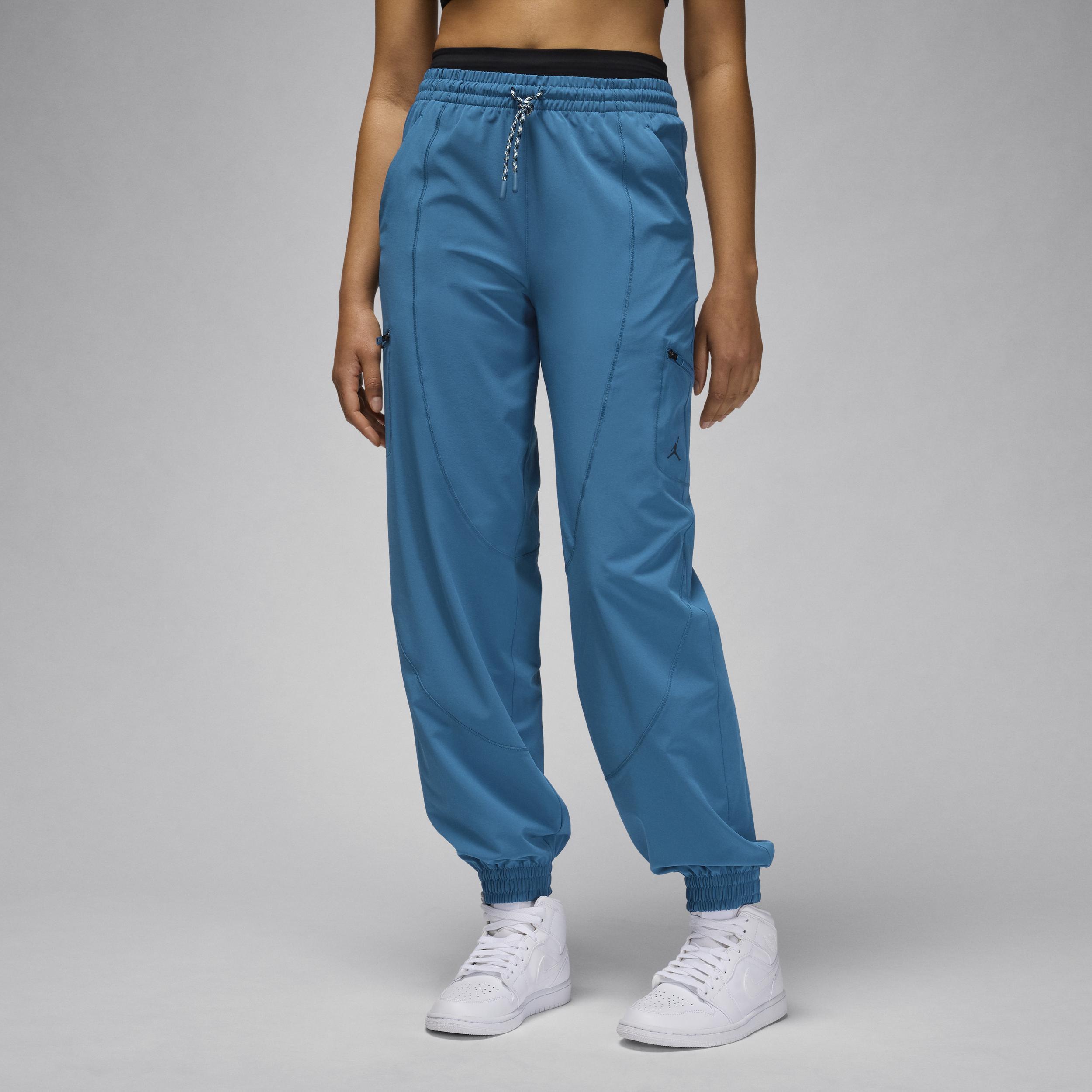 Women's Jordan Sport Tunnel Pants Product Image