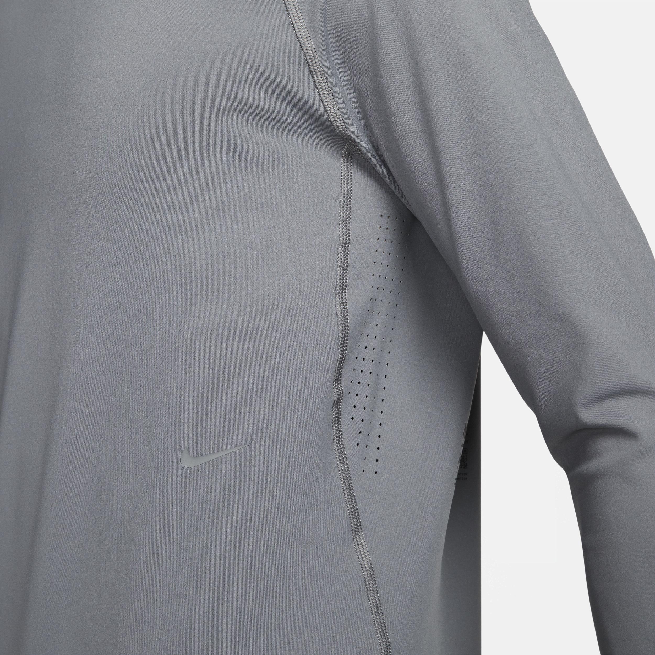 Nike Men's A.P.S. Dri-FIT ADV Versatile Top Product Image