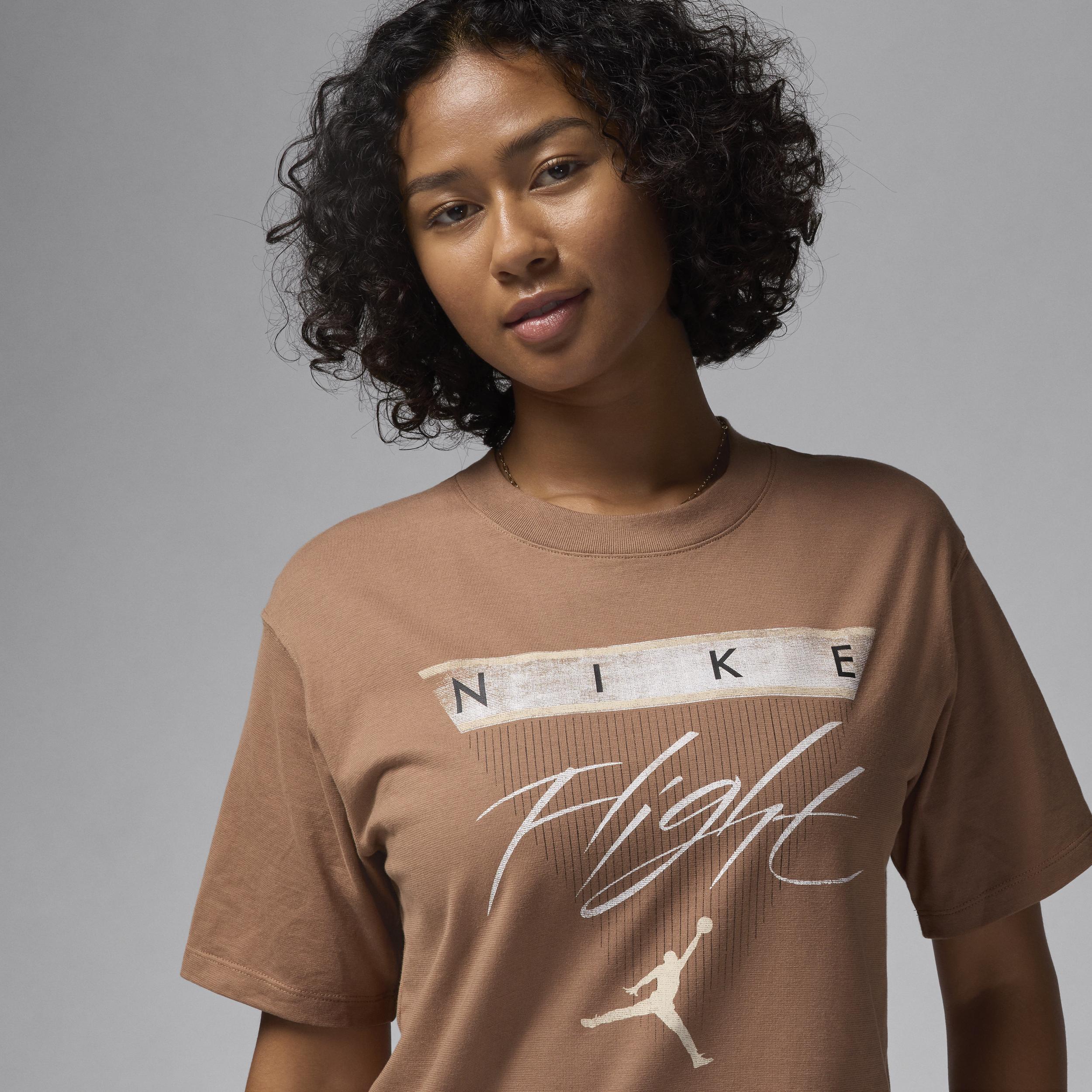 Women's Jordan Flight Heritage Graphic T-Shirt Product Image