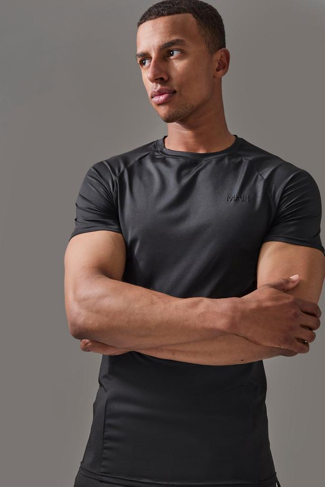 Man Active Pro Muscle Fit T-shirt | boohooMAN USA Product Image