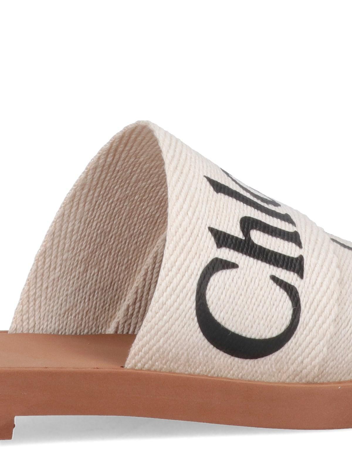 CHLOÉ Woody Linen Flat Sandals In White Product Image