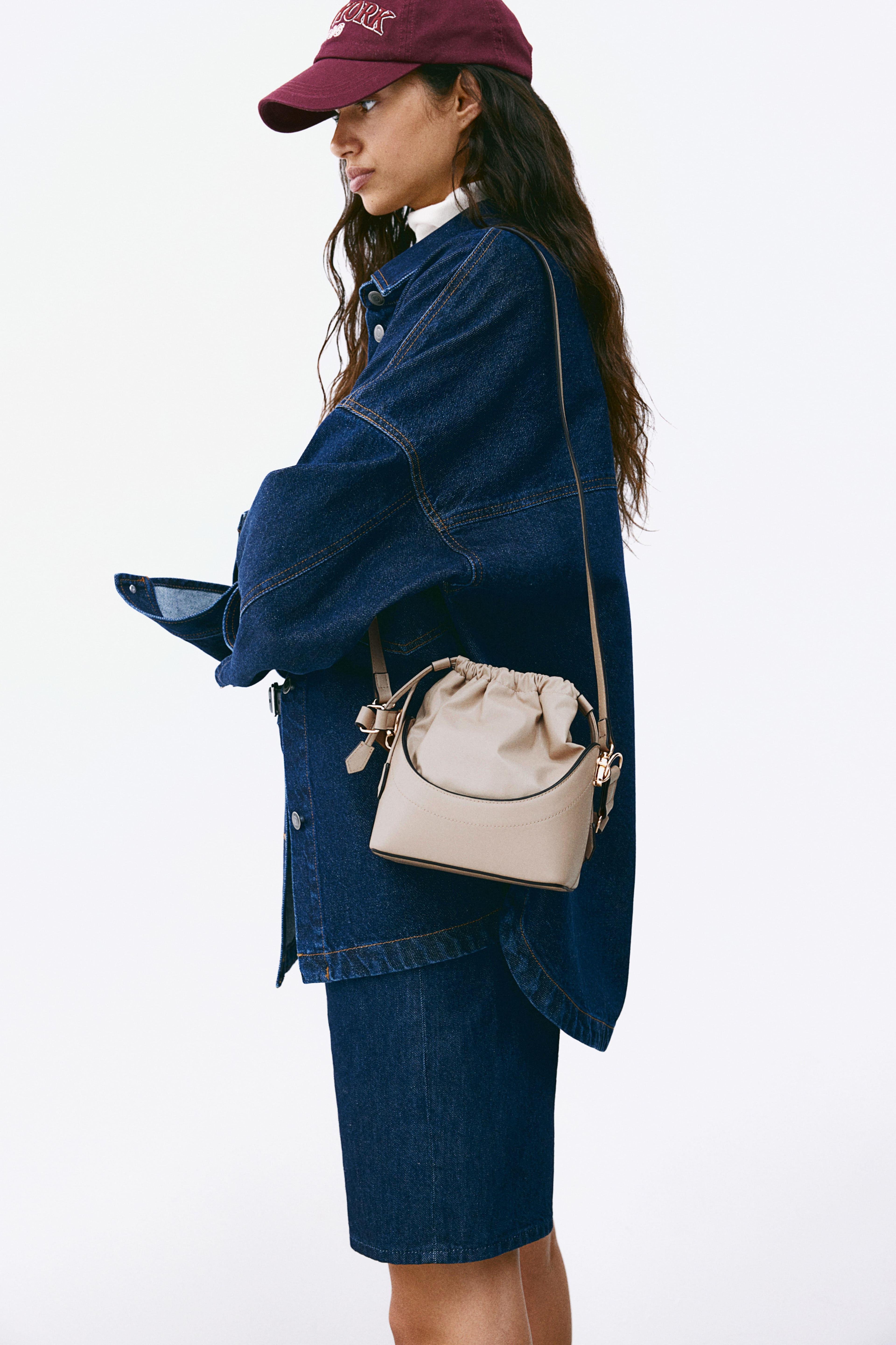 Bucket Bag Product Image