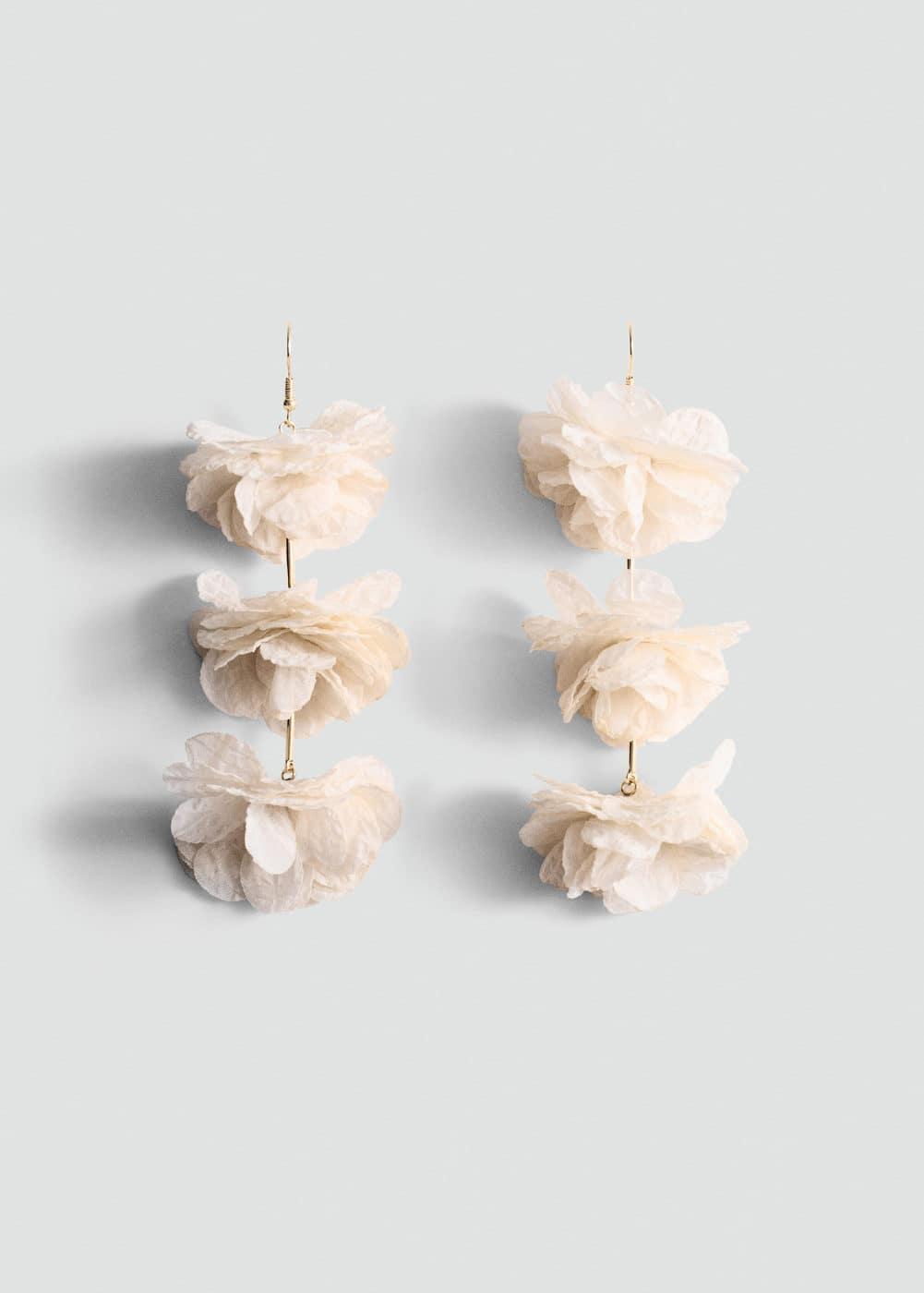 Flower pendant earrings - Women | MANGO USA Product Image