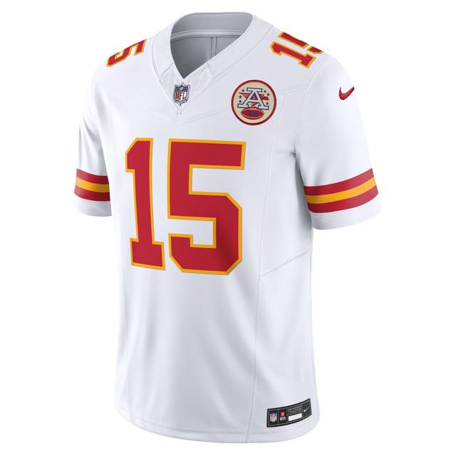 Patrick Mahomes Kansas City Chiefs Nike Men's Dri-FIT NFL Limited Football Jersey Product Image