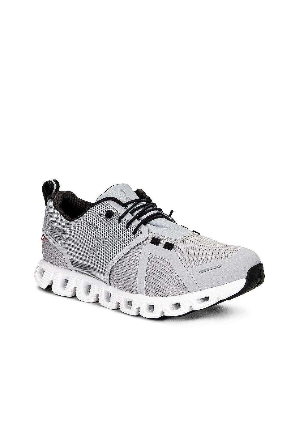 On Cloud 5 Waterproof Sneaker in Grey Product Image