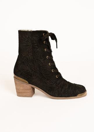 Bonnie Boot in Black Product Image