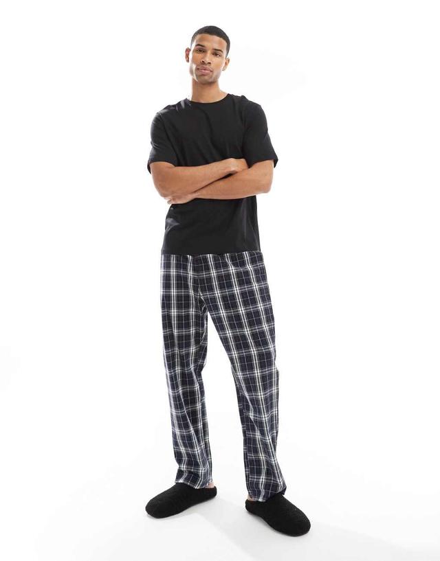 Jack & Jones pajama set in black plaid  Product Image