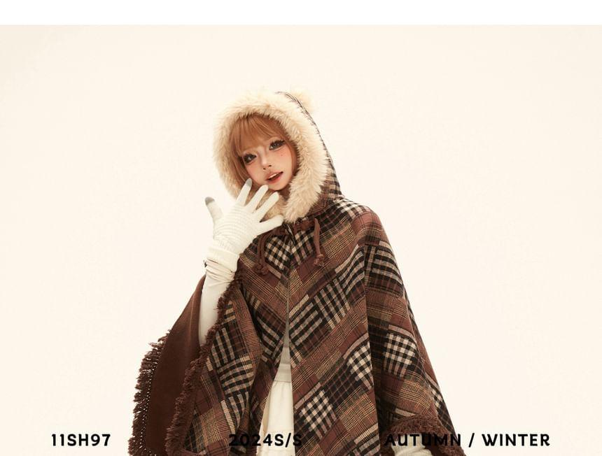 Tassel Hem Plaid Hooded Cape Product Image