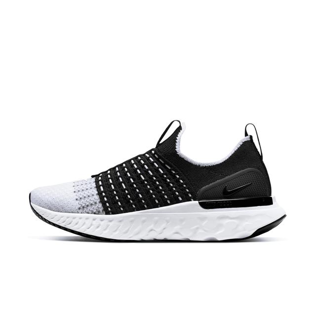 Nike Women's React Phantom Run Flyknit 2 Road Running Shoes Product Image