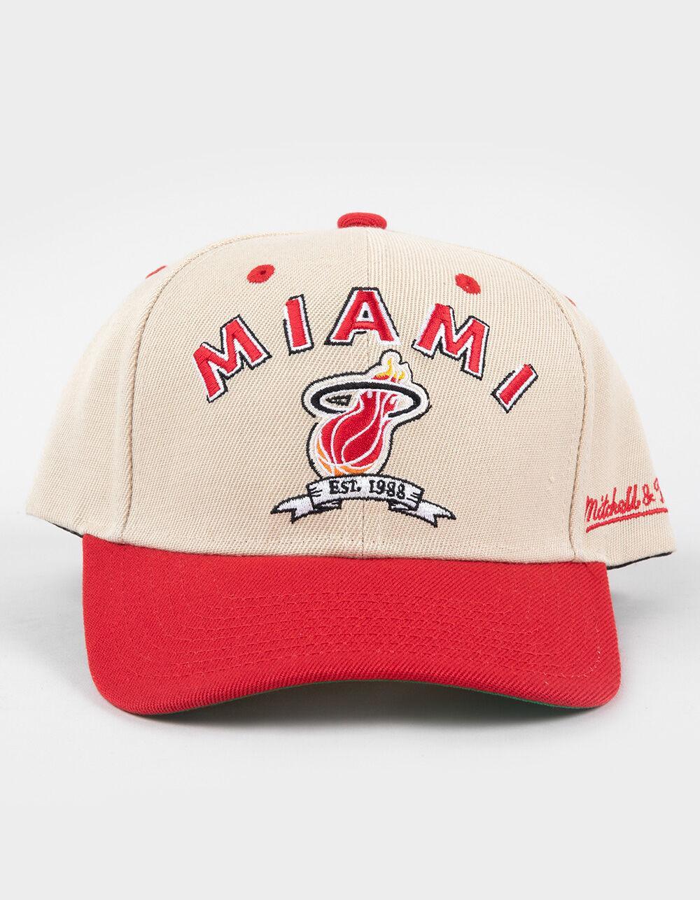 MITCHELL & NESS Miami Heat Pro Crown Snapback Hat Product Image