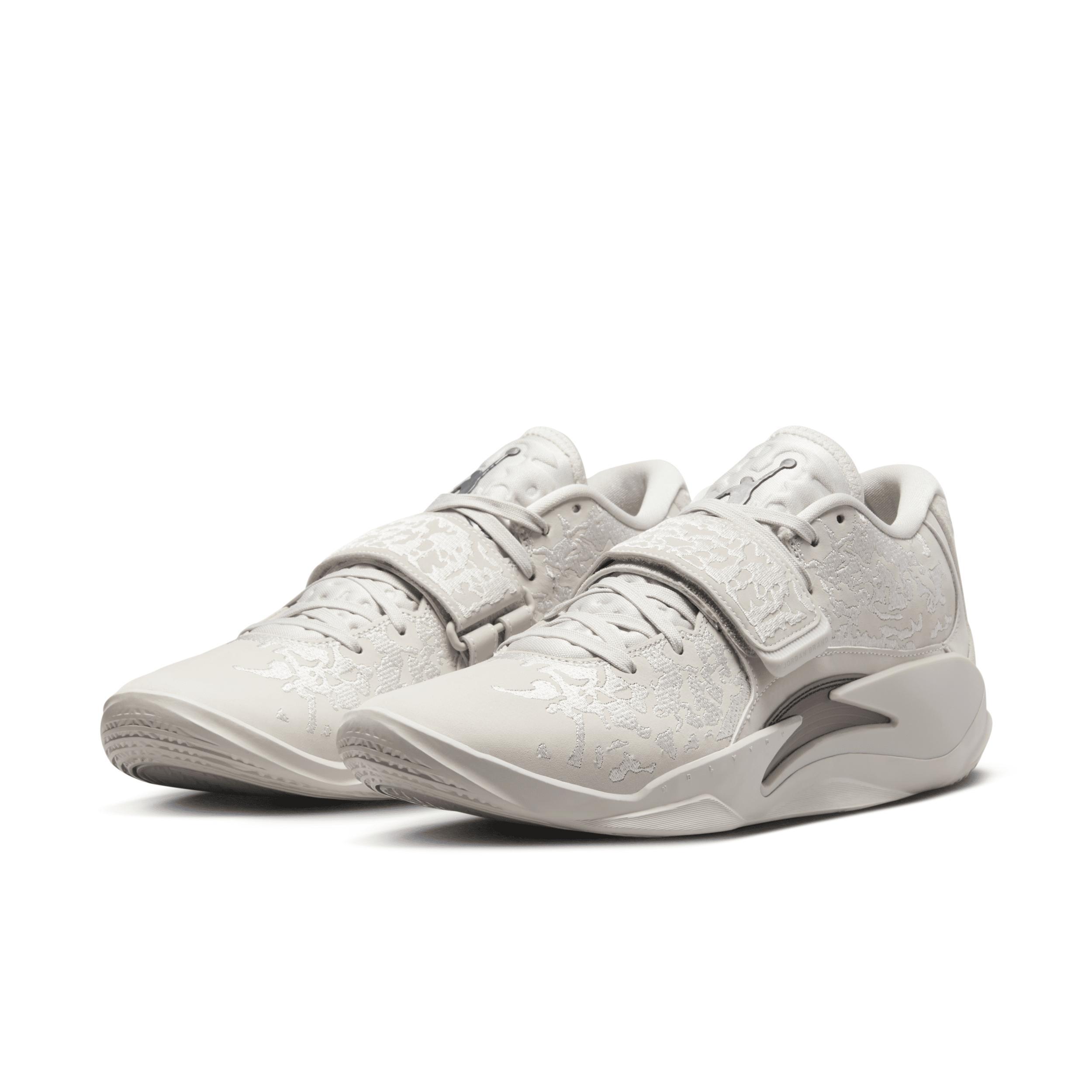 Nike Mens Zion 3 M.U.D. Light Bone SE Basketball Shoes Product Image