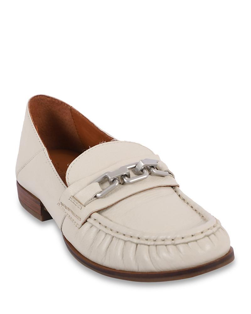 Gentle Souls by Kenneth Cole Womens Janella Slip On Loafer Flats Product Image