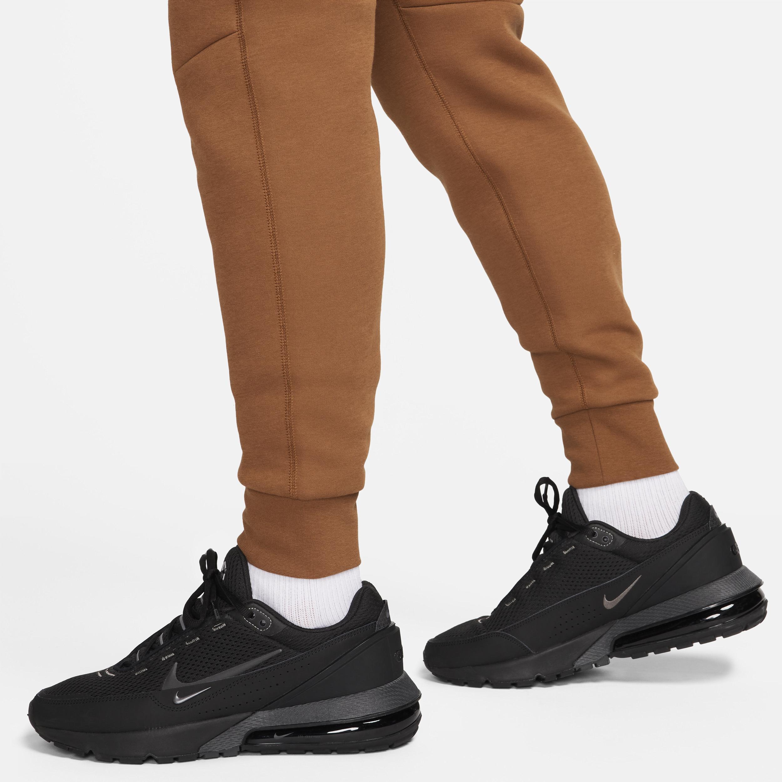 Men's Nike Sportswear Tech Fleece Jogger Pants Product Image