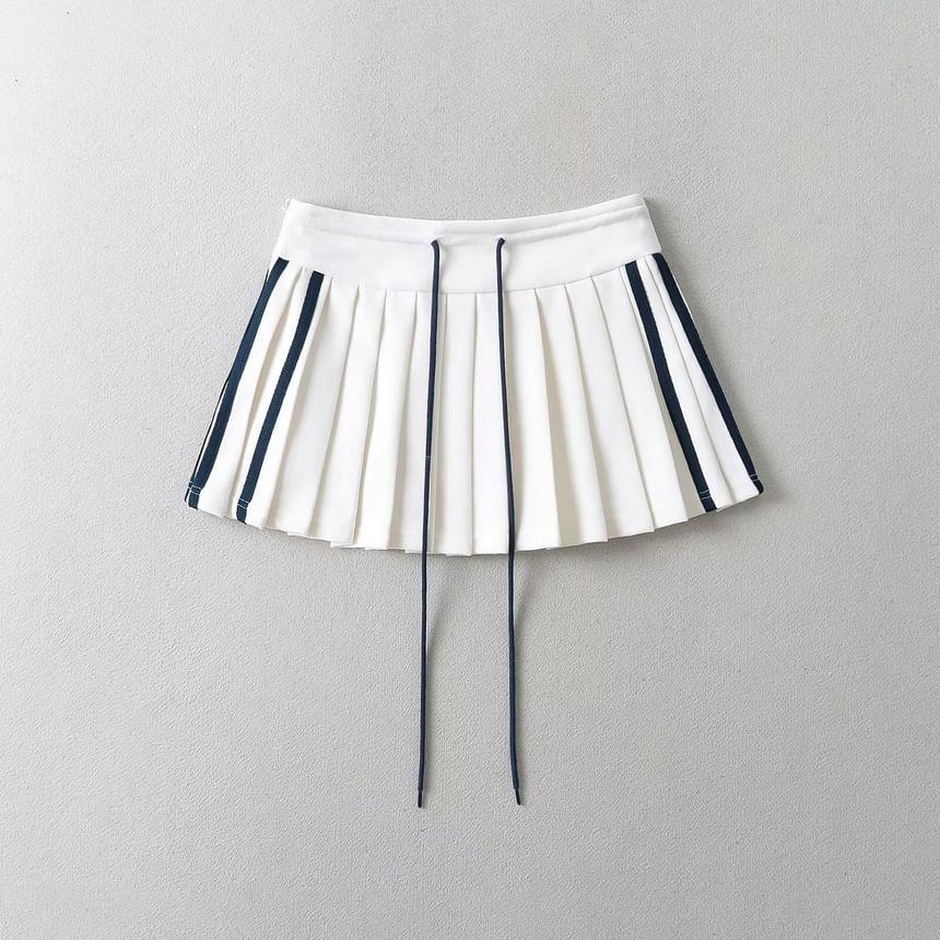 Low Waist Two Tone Mini Pleated Skirt Product Image