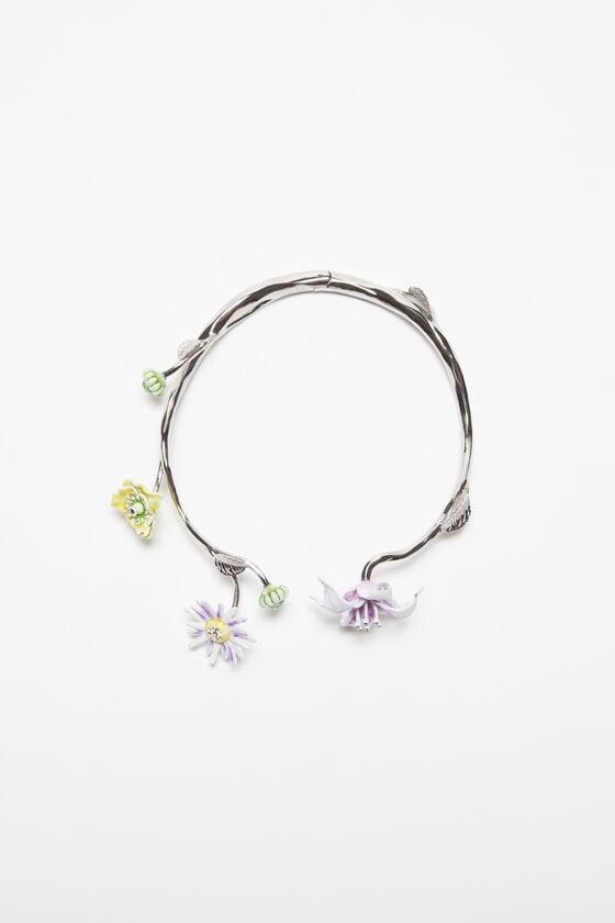 Flower necklace Product Image