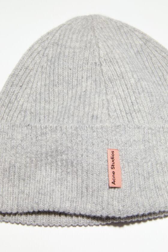 Wool cashmere beanie Product Image