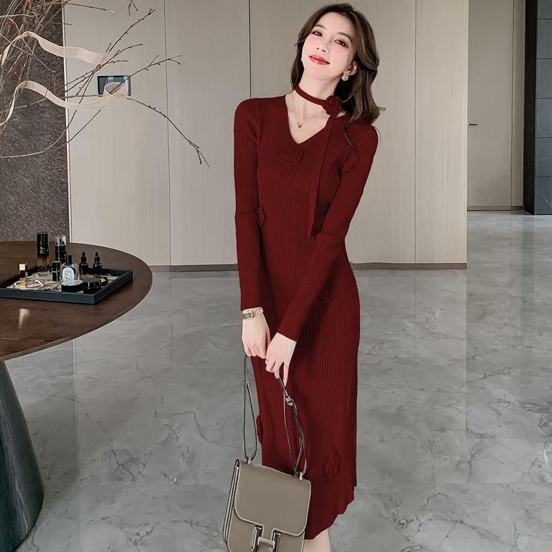 Set: Long-Sleeve V-Neck Plain Floral Accent Midi Sheath Knit Dress + Skinny Scarf Product Image