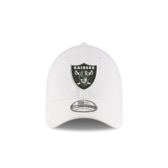 Las Vegas Raiders White Team Classic 39THIRTY Stretch Fit Hat Male Product Image