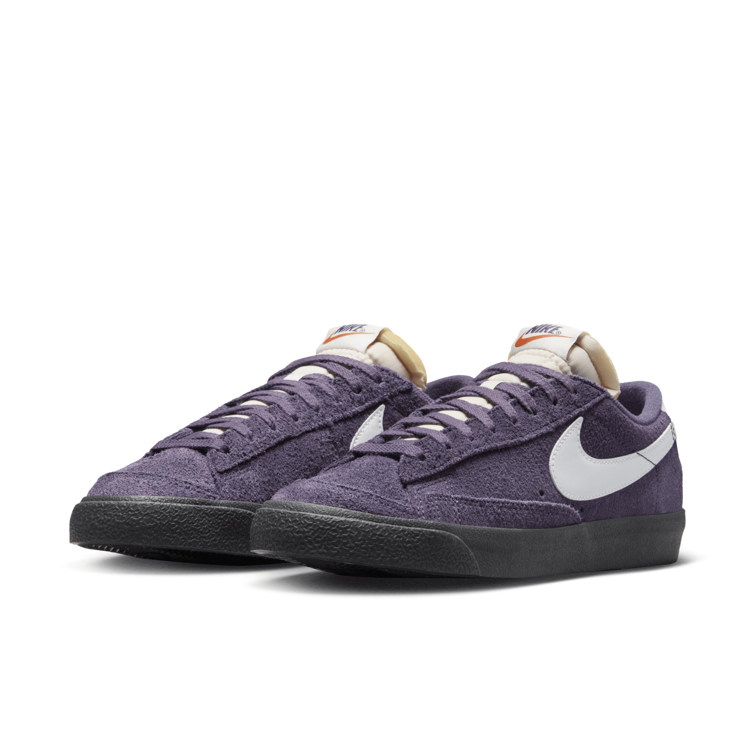 Nike Womens Blazer Low 77 Vintage Shoes Product Image