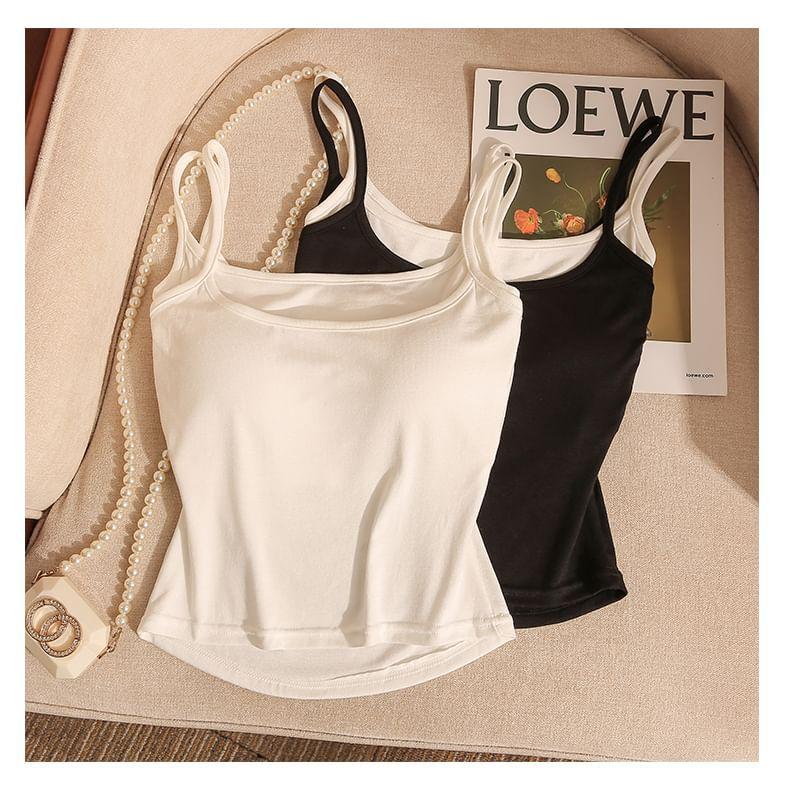 Scoop Neck Plain Camisole Top Product Image