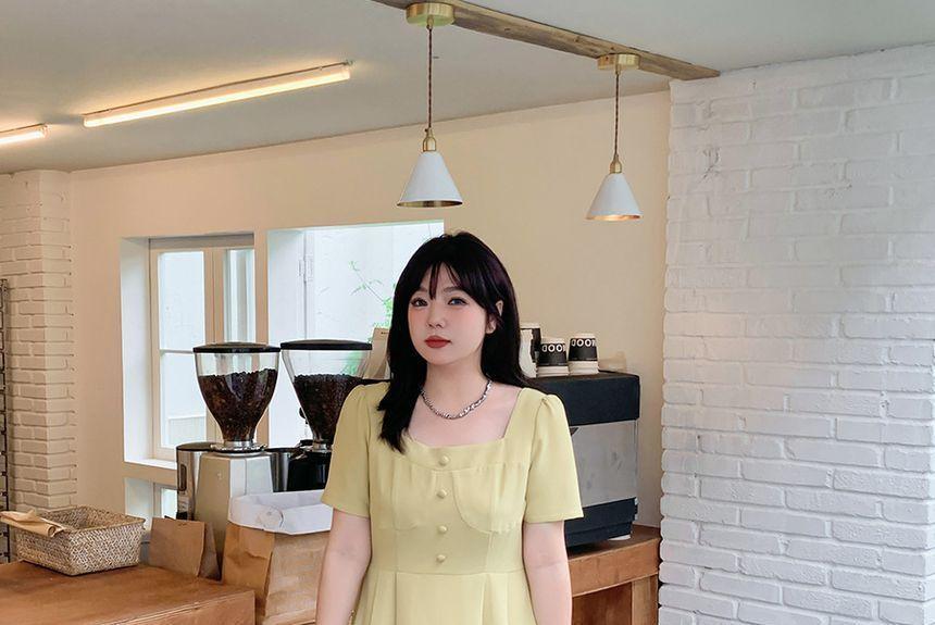 Short-Sleeve Square Neck Plain Midi A-Line Dress Product Image