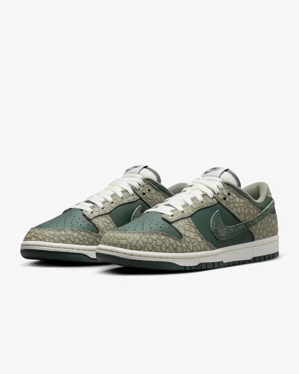 Dunk Low Retro Premium Hf4878-053 Sneakers Men's Dark Stucco Leather Pss251 In Green Product Image