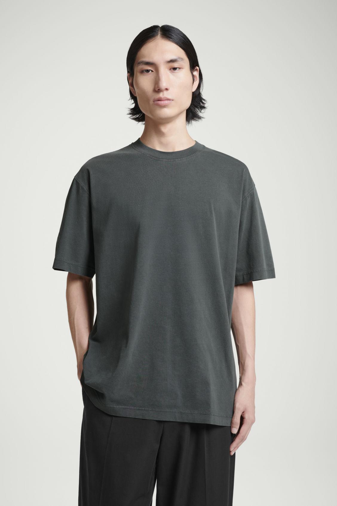 OVERSIZED COTTON T-SHIRT Product Image