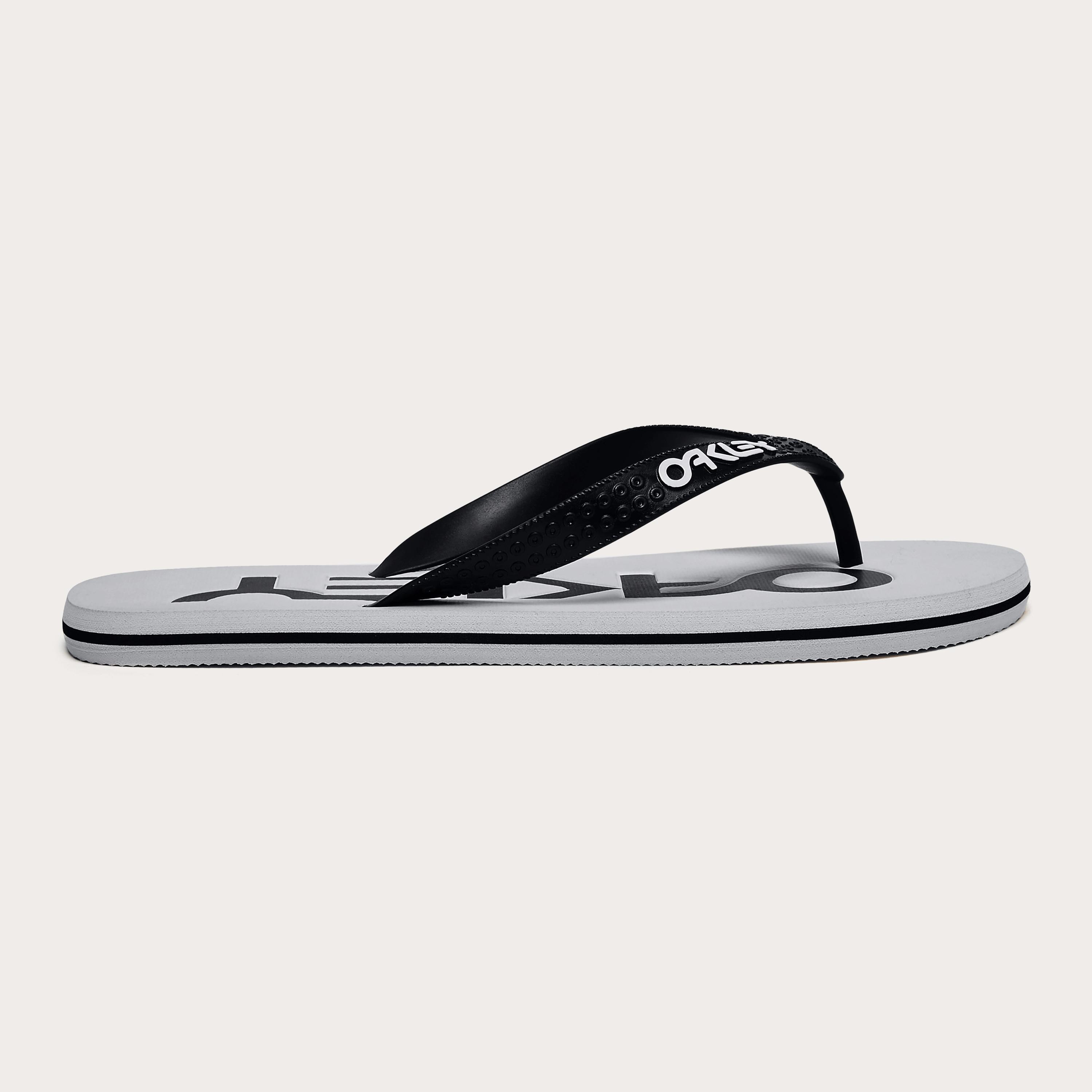 Oakley Men's College Flip Flop Size: 9.0 Product Image